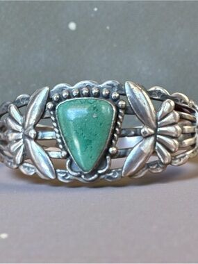 Vintage Native American Navajo Sterling Silver Cuff Bracelet w/ Turquoise Stone